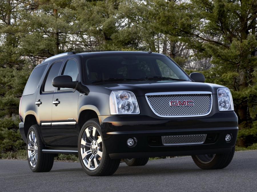  GMC Yukon Denali Hybrid 2009 года  (фото 16 из 17)